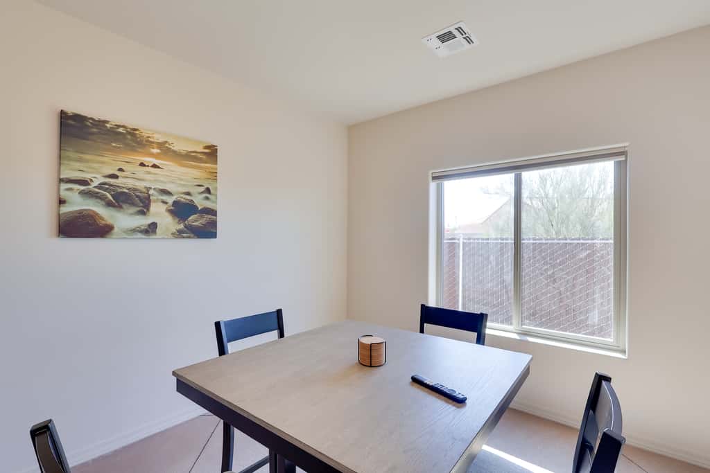 Golf, Hike & Boat! Bright Lake Havasu City Apt