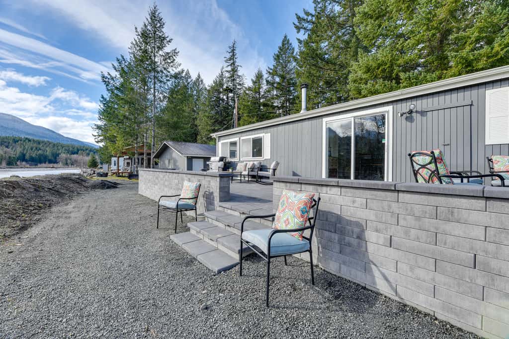 18 Mi to Mt Rainier! Family Escape in Packwood