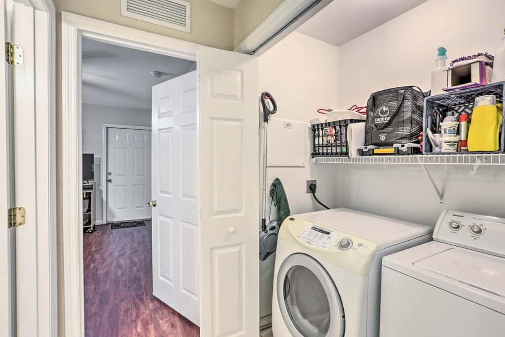 Tallahassee Townhome 4 Mi to College Town!