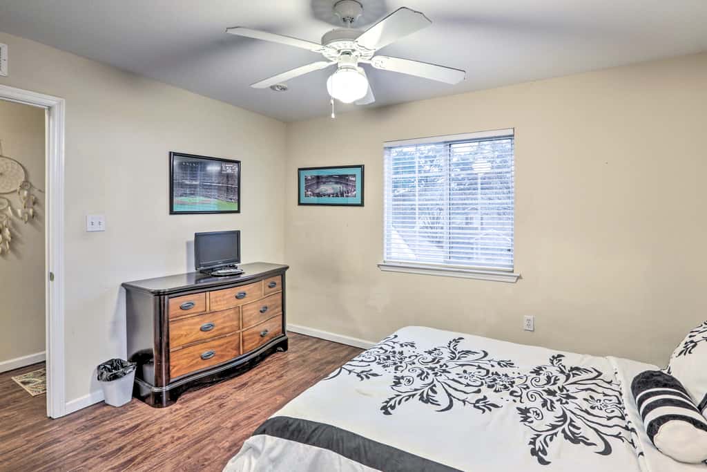 Tallahassee Townhome 4 Mi to College Town!