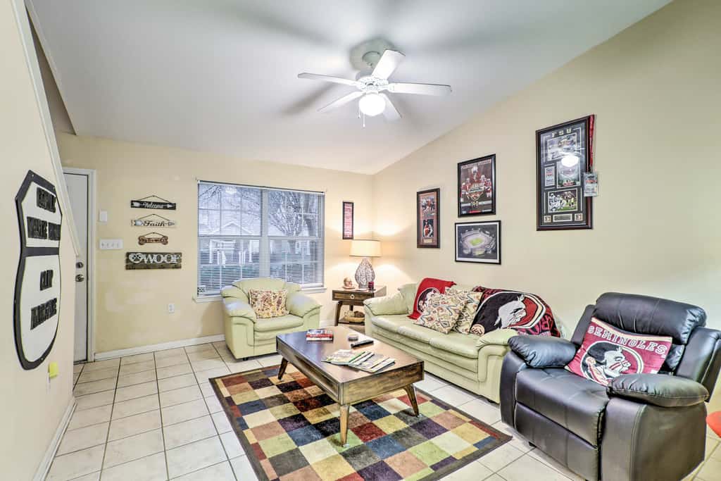 Tallahassee Townhome 4 Mi to College Town!