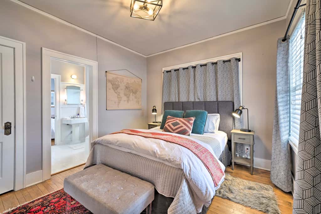 Pet-Friendly OKC Home, 3 Miles to Downtown!