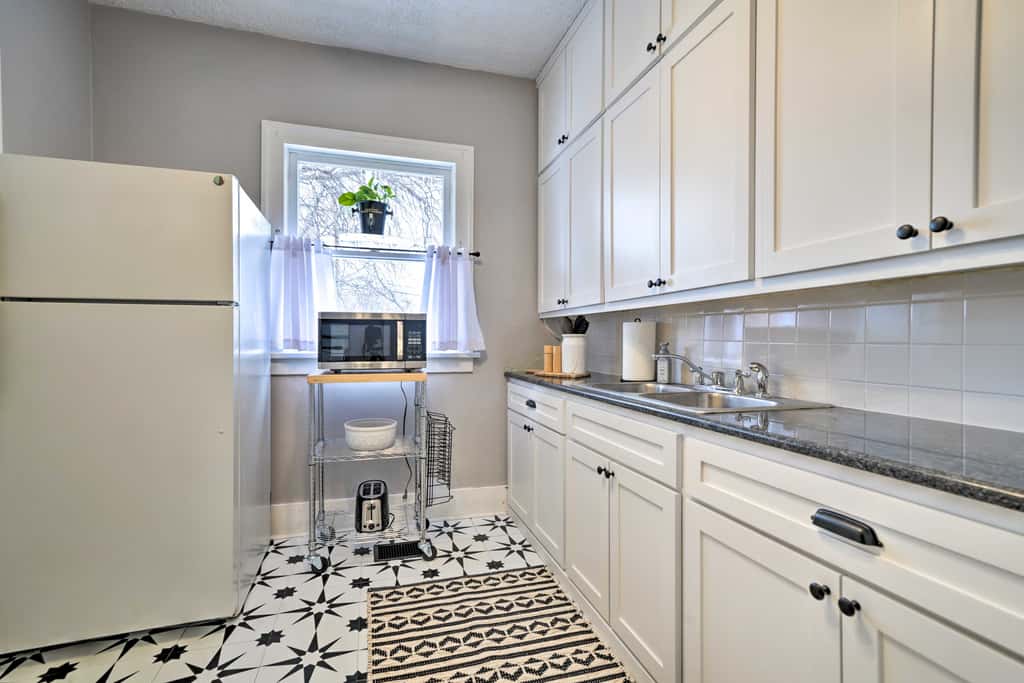 Pet-Friendly OKC Home, 3 Miles to Downtown!