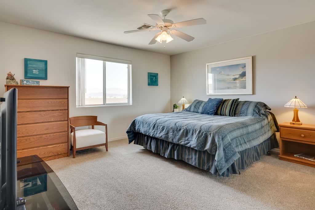 2 Mi to Lake & Dtwn: Lake Havasu City Home!