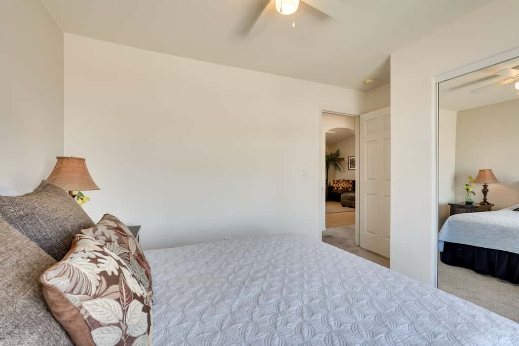 2 Mi to Lake & Dtwn: Lake Havasu City Home!