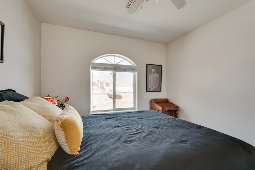 2 Mi to Lake & Dtwn: Lake Havasu City Home!