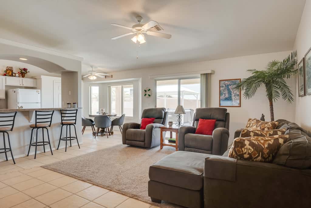 2 Mi to Lake & Dtwn: Lake Havasu City Home!