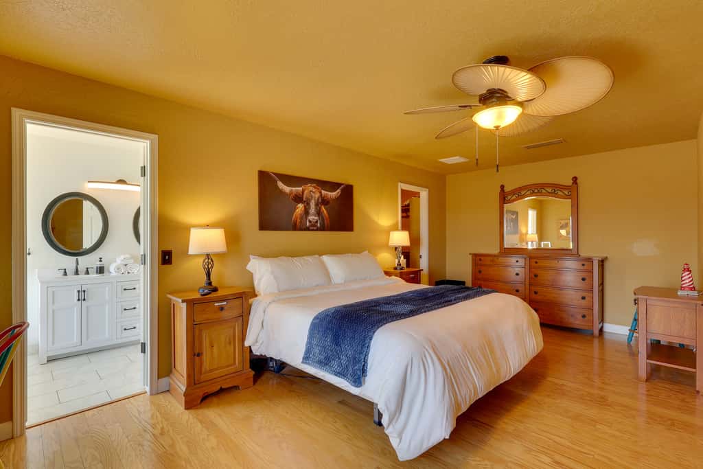 Furnished Patio, Grill & Views: Lake Havasu Home