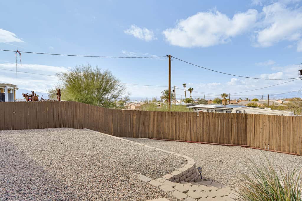 Furnished Patio, Grill & Views: Lake Havasu Home