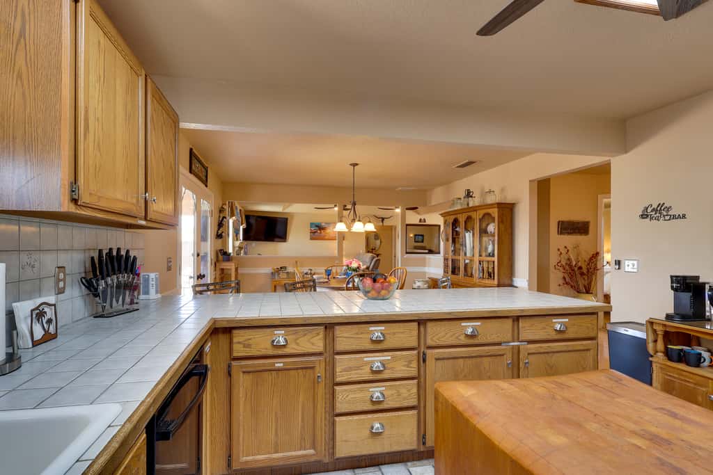 Furnished Patio, Grill & Views: Lake Havasu Home