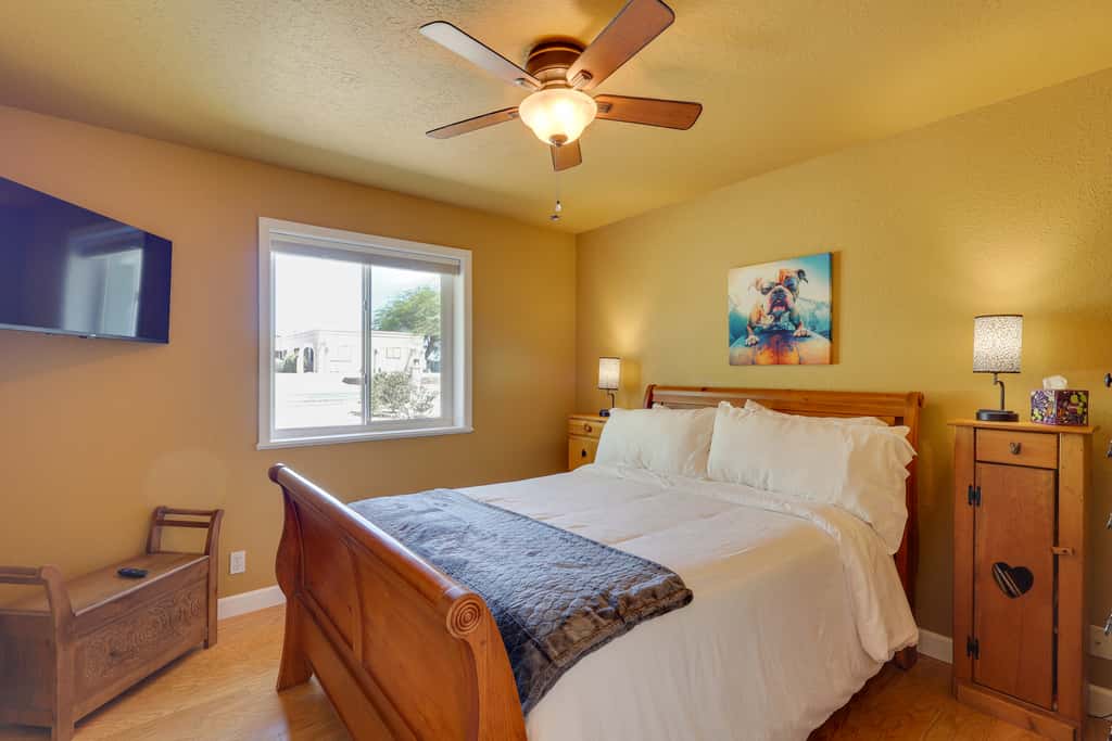 Furnished Patio, Grill & Views: Lake Havasu Home