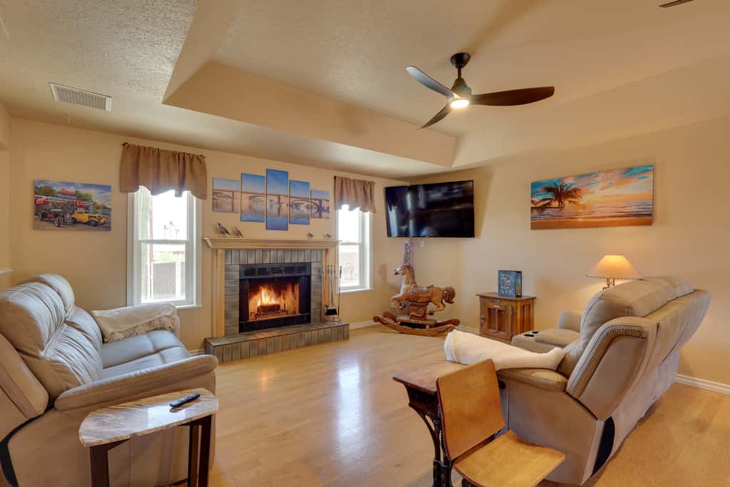 Furnished Patio, Grill & Views: Lake Havasu Home