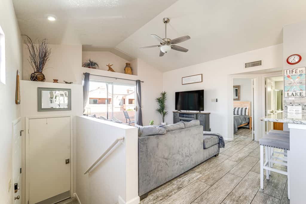 Walk to Rotary Park: Lake Havasu City Condo