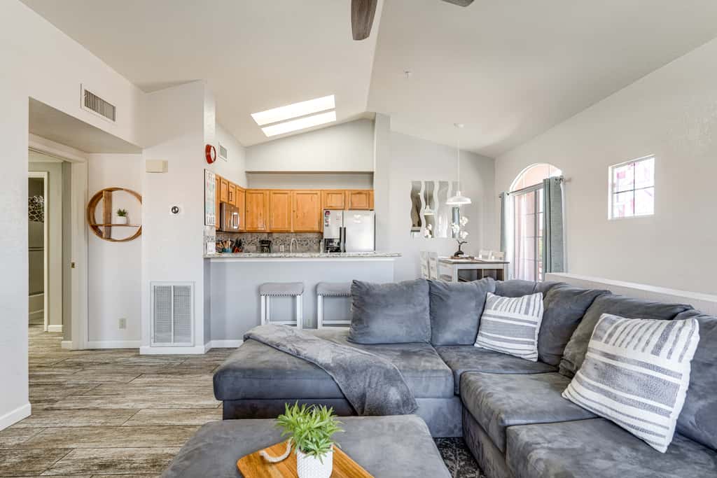 Walk to Rotary Park: Lake Havasu City Condo