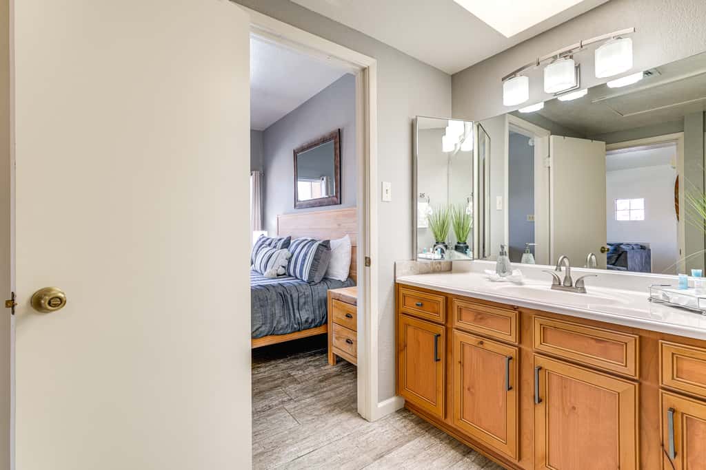 Walk to Rotary Park: Lake Havasu City Condo