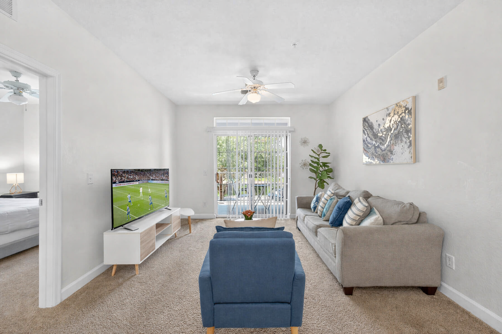 Peaceful 2BR Pet friendly Condo near Disney