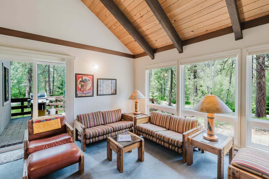 Black Butte Retreat w Resort Amenities, Near Hiking and Bike Trails