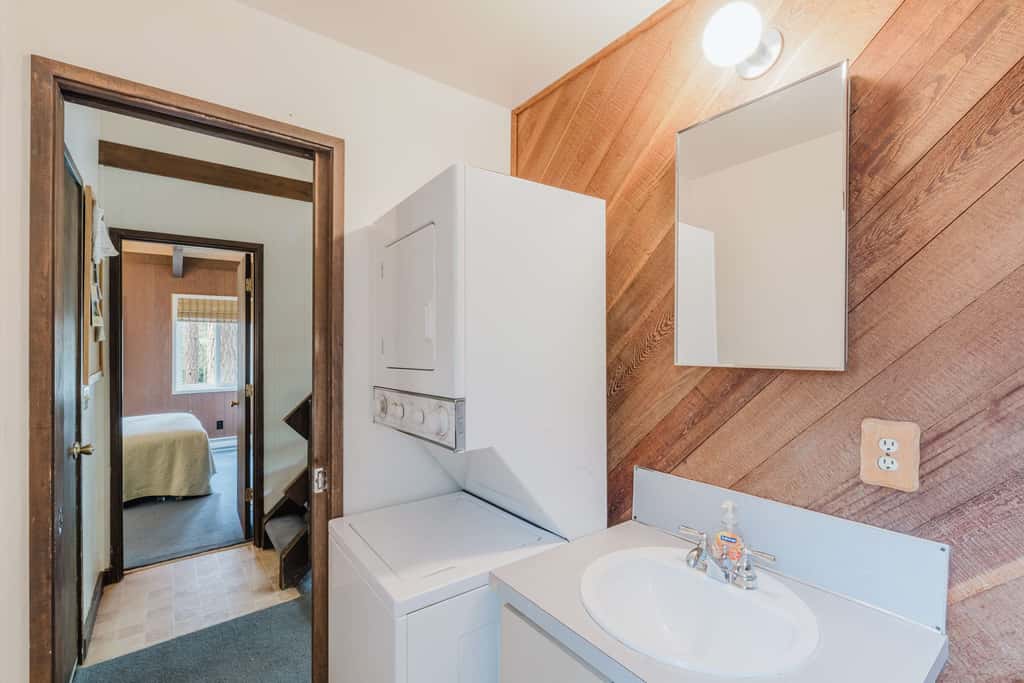 Black Butte Retreat w Resort Amenities, Near Hiking and Bike Trails