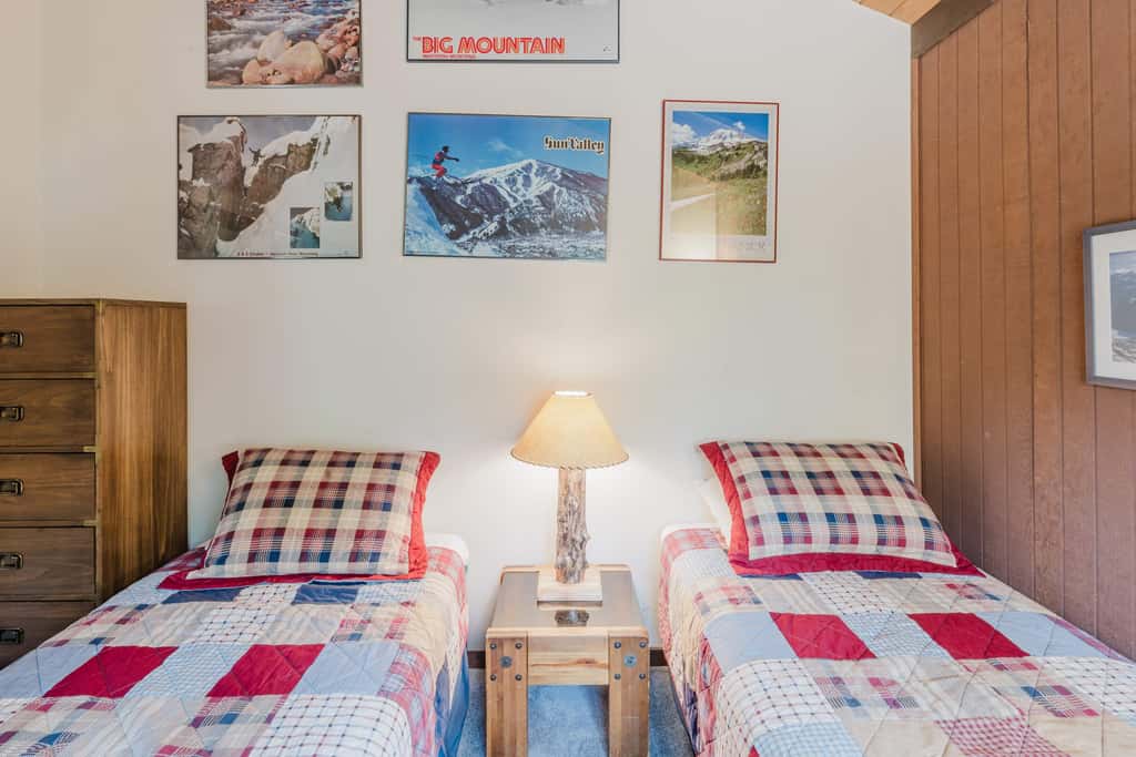 Black Butte Retreat w Resort Amenities, Near Hiking and Bike Trails