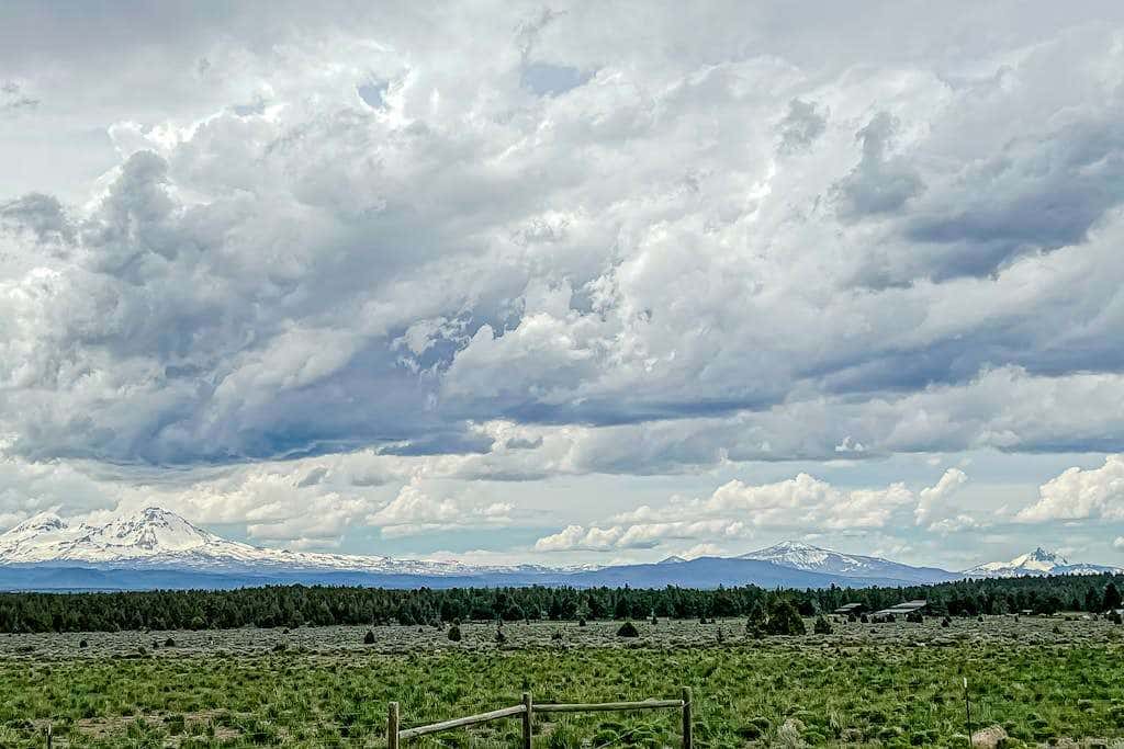 Black Butte Retreat w Resort Amenities, Near Hiking and Bike Trails