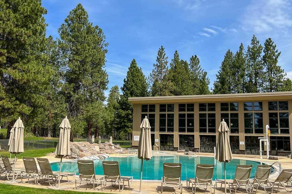 Black Butte Retreat w Resort Amenities, Near Hiking and Bike Trails