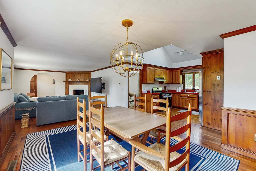 Charming Dog Friendly North Chatham Ranch