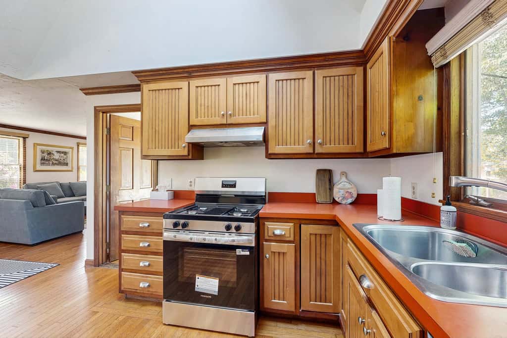 Charming Dog Friendly North Chatham Ranch
