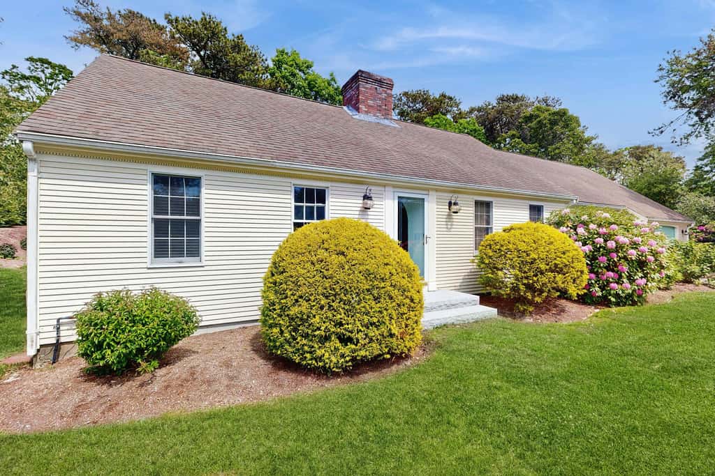 Charming Dog Friendly North Chatham Ranch