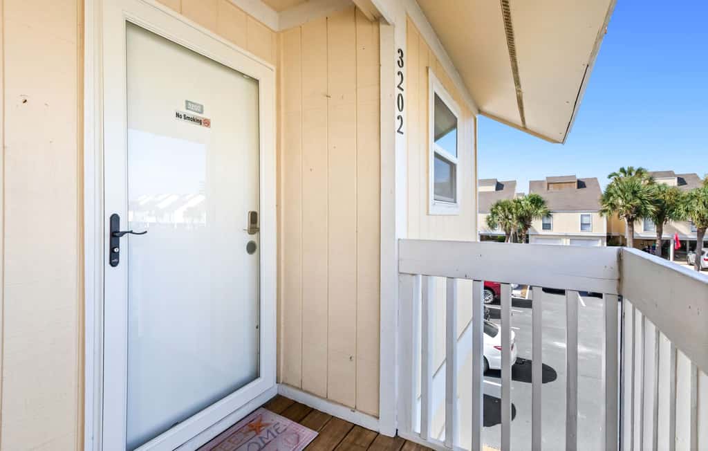 2BR Condo - Shared Pool, Hot Tub & Tennis Courts 