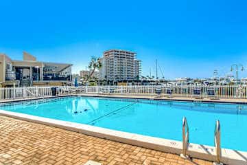 2BR Condo - Shared Pool, Hot Tub & Tennis Courts 