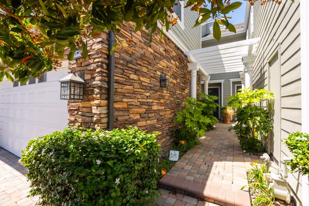 Beachwood Retreat 30-Night Minimum