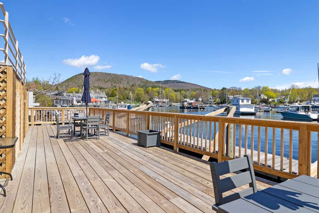 Bay View on Camden Harbor condo 2BR, 2 baths, AC, fireplace