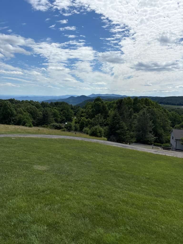 Cozy 3 Bedroom Cabin With Incredible Views! Serenity Ridge