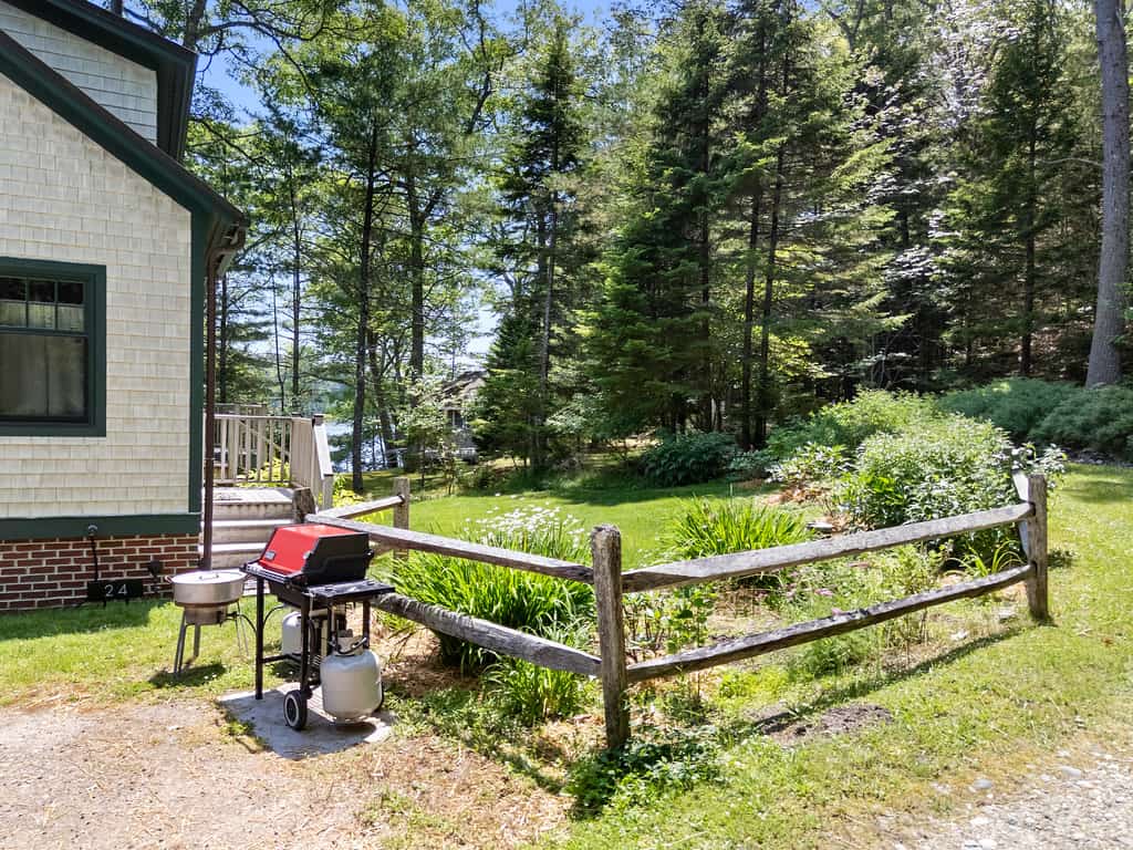 The Boathouse ocean view with 3BR, deck, and waterfront charm