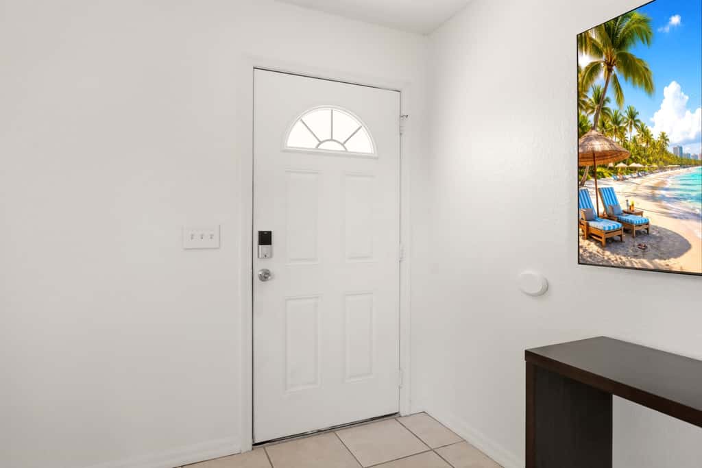 Gorgeous master unit w 2 full kitchens