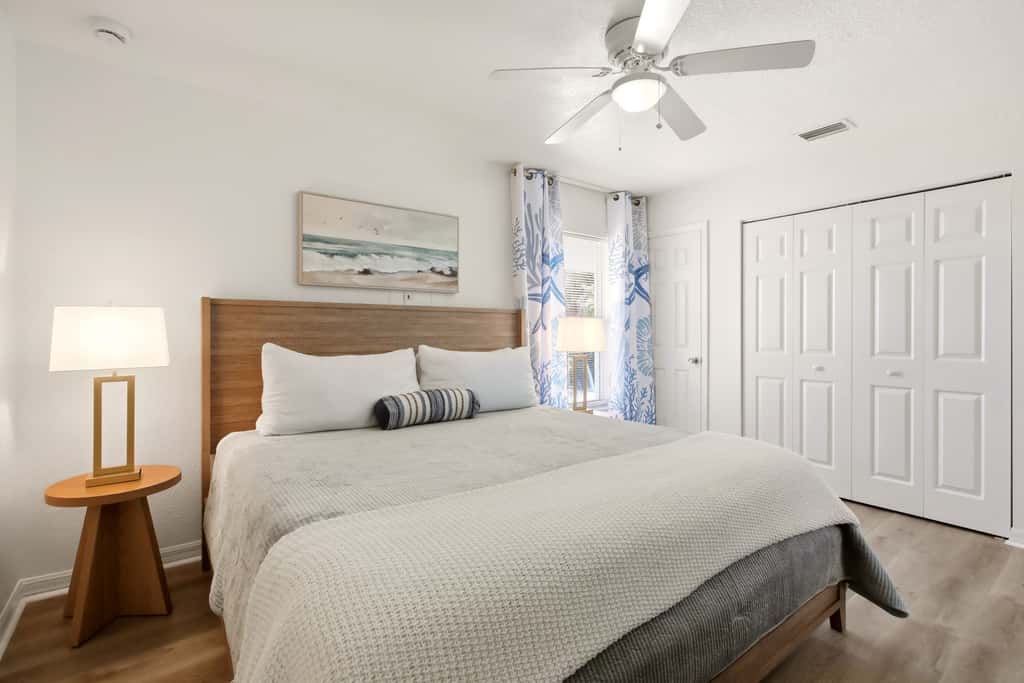 Gorgeous master unit w 2 full kitchens