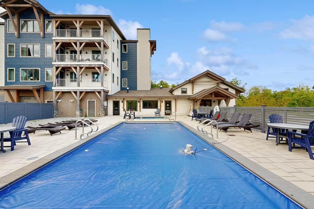 Luxe Retreat at O'Kemo's Southface Village
