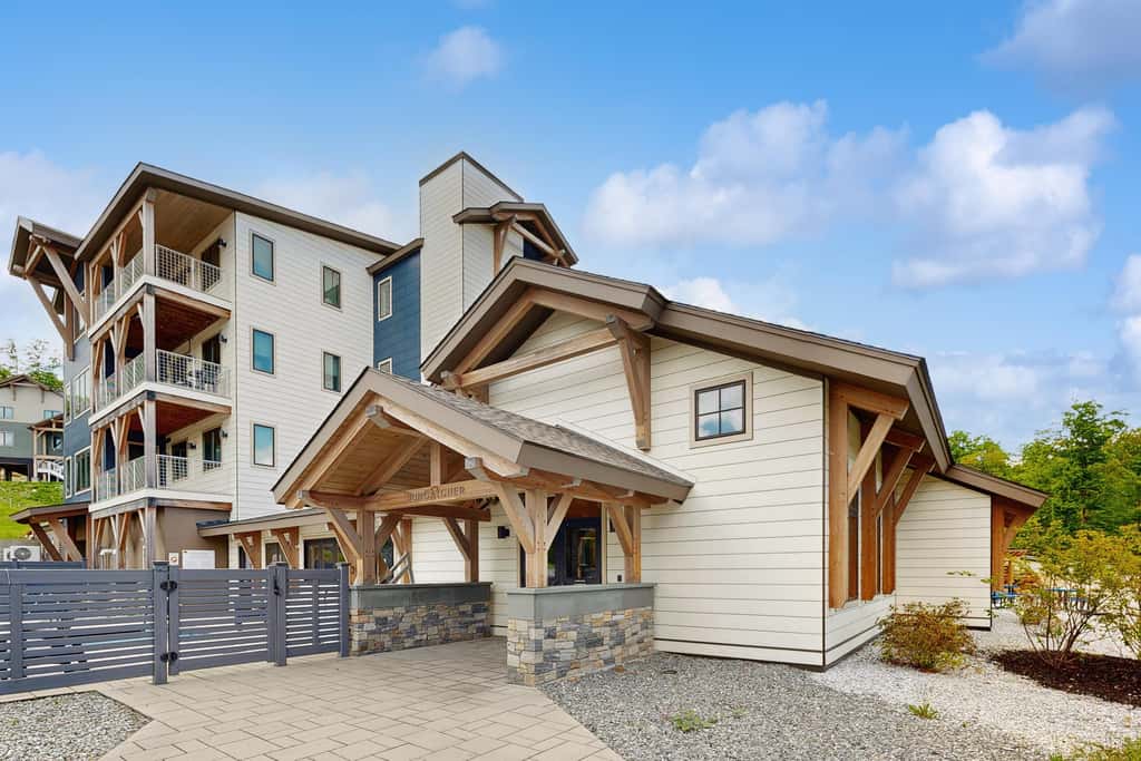 Luxe Retreat at O'Kemo's Southface Village