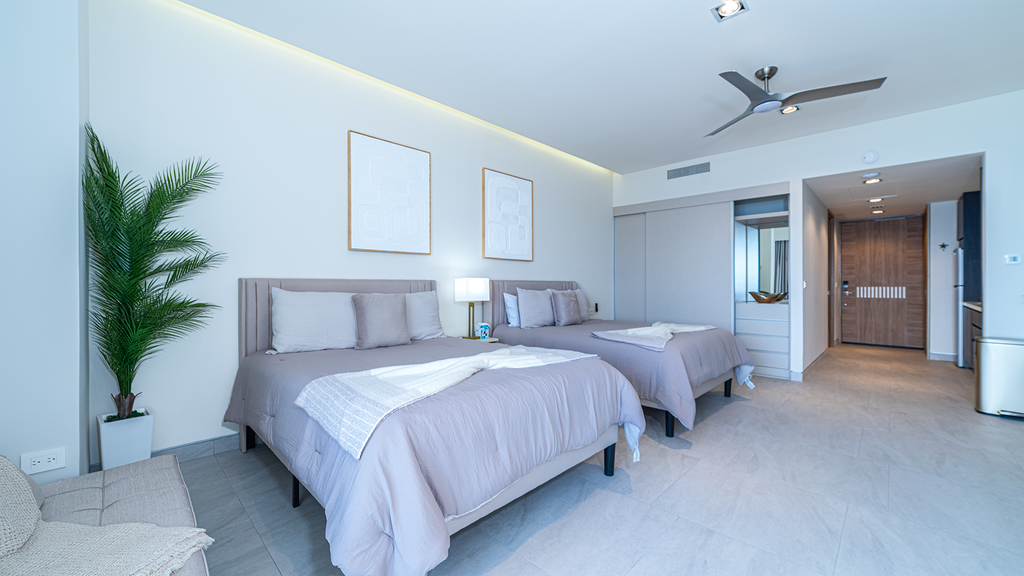 One 1407C: Oceanfront Destination for Luxury and Beauty