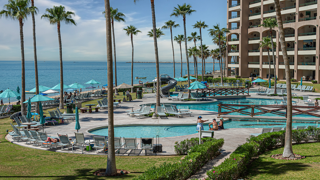 Sonoran Spa N-706 – Beautiful Beachfront Retreat with Panoramic Ocean Views