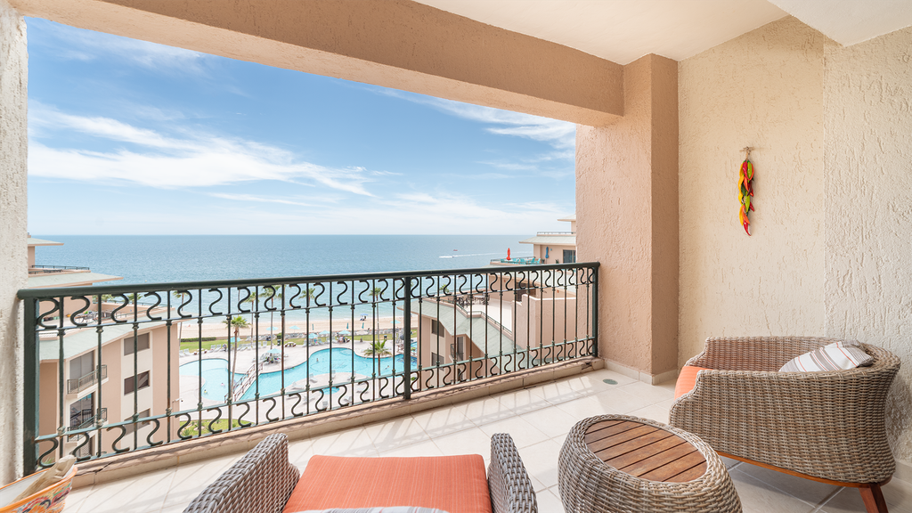 Sonoran Spa N-706 – Beautiful Beachfront Retreat with Panoramic Ocean Views