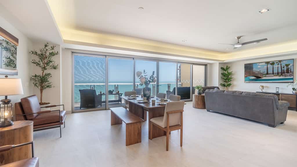 One 1001-Full: The Grand Horizon Élite - Beachfront Condo