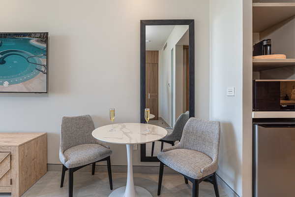 One 301A Hotel Room: Oceanfront Luxury Suite with Stunning Views