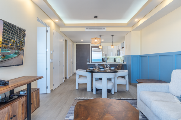 Luxury beach front condo Viento 303