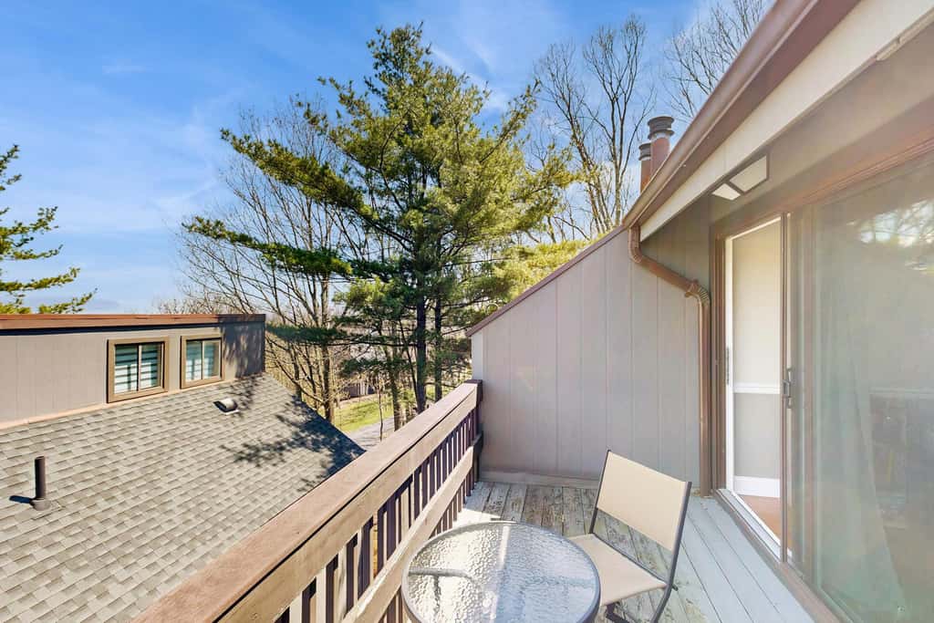 Cozy 3BR Condo - Fireplace - Tannersville
