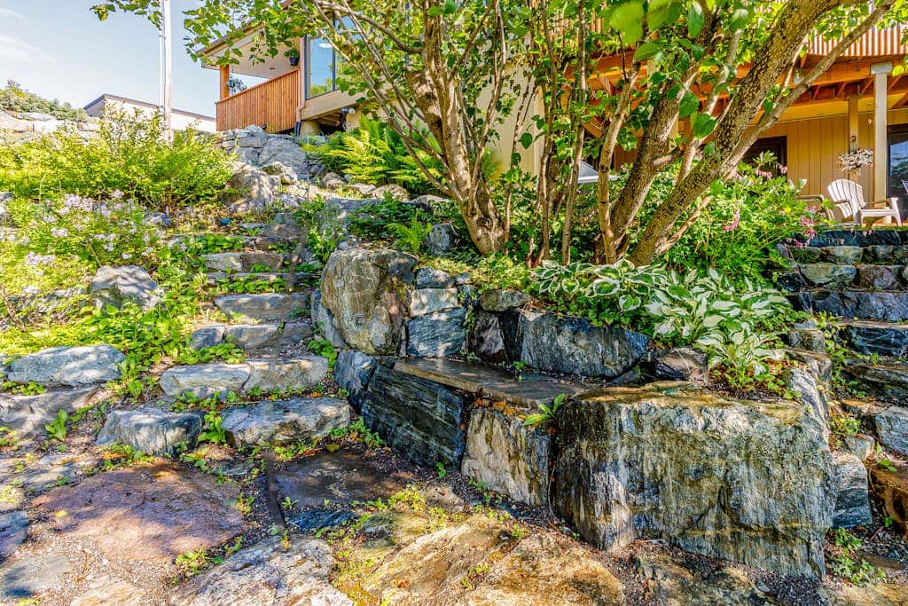 Captain Cook's Luxury Coastal Condo