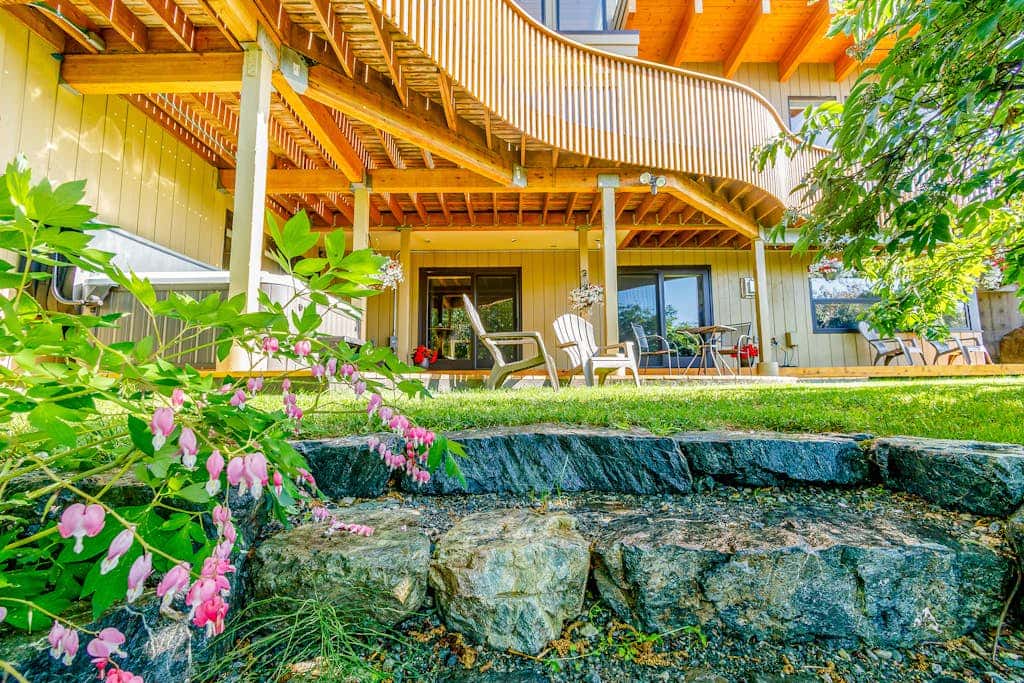 Bootlegger's Luxury Bungalow