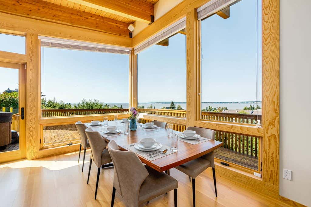 Downtown Contemporary - Full Property
