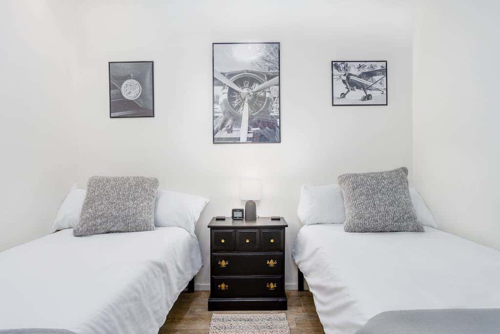 Downtown Contemporary - Full Property