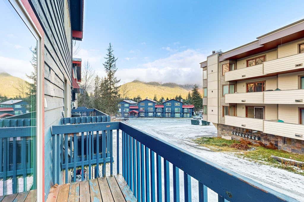 Olympic Mountain Oasis